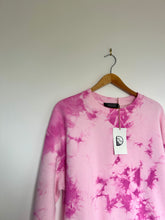 Load image into Gallery viewer, CANDY Premium organic cotton semi-cropped sweatshirt
