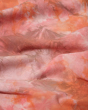 Load image into Gallery viewer, RED GROUND Premium Organic Long-Sleeved Tie-Dye Top