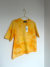 Load image into Gallery viewer, YOLK Premium 100% organic cotton jersey semi-cropped T-Shirt
