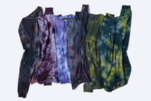 Load image into Gallery viewer, STARRY NIGHT Premium Organic Cotton Long Sleeved Tie-Dye Top
