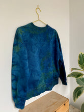 Load image into Gallery viewer, COVE LIGHT Premium Organic Semi-Cropped Sweat shirt
